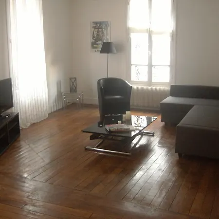 Le Mansart Apartmán Vincennes